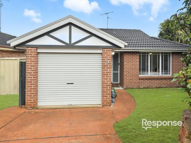 Beautifully renovated 4 bedroom home in prestigious Glenmore Park!