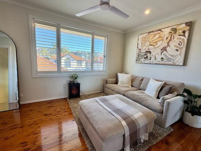 Beautifully Renovated Coastal Retreat