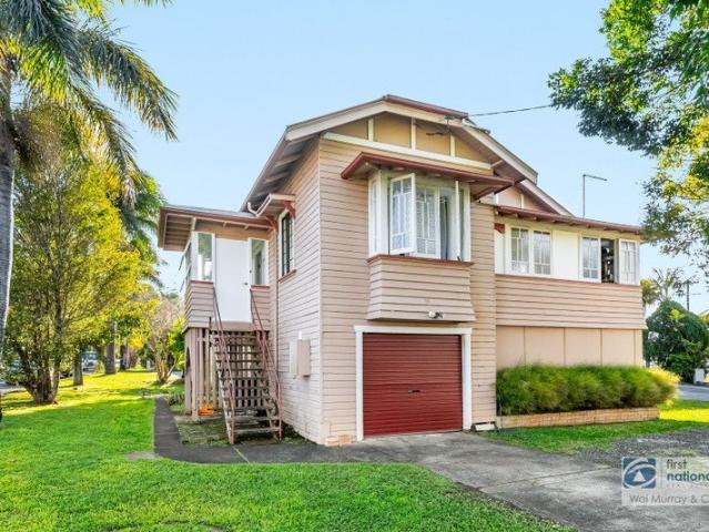 BEAUTIFULLY RENOVATED CONVENIENT LOCATION