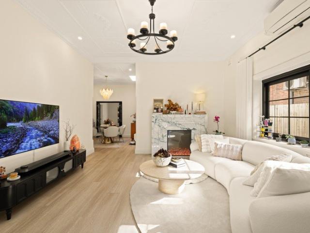 Beautifully Renovated Californian Bungalow with Exceptional Outdoor Living