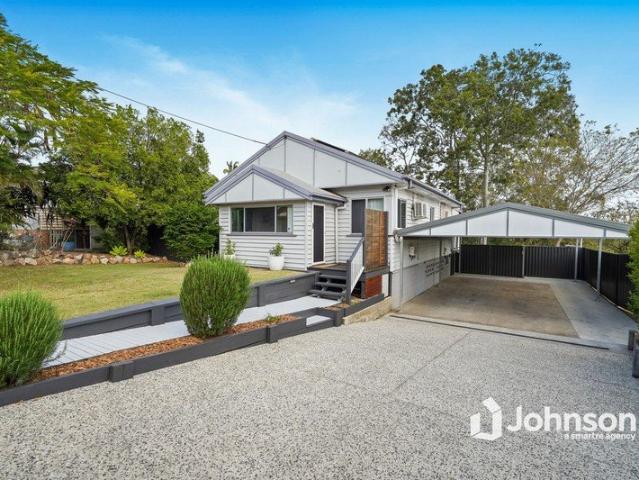 BEAUTIFULLY RENOVATED CALIFORNIAN BUNGALOW WITH SPACE TO ENJOY