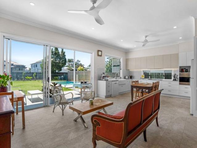 Beautifully Renovated Character Home with Pool – Exceptional Wooloowin Living