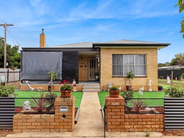 BEAUTIFULLY RENOVATED 3 BEDROOM CREAM BV
