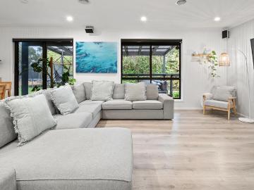 Beautifully Renovated Bonython Home