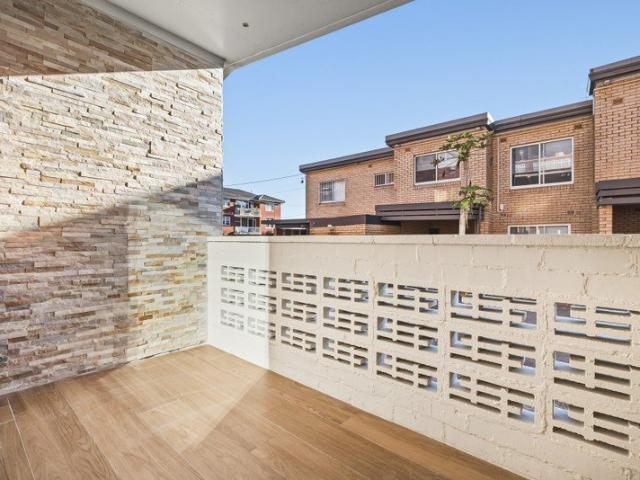 Beautifully Renovated Ground Floor Apartment