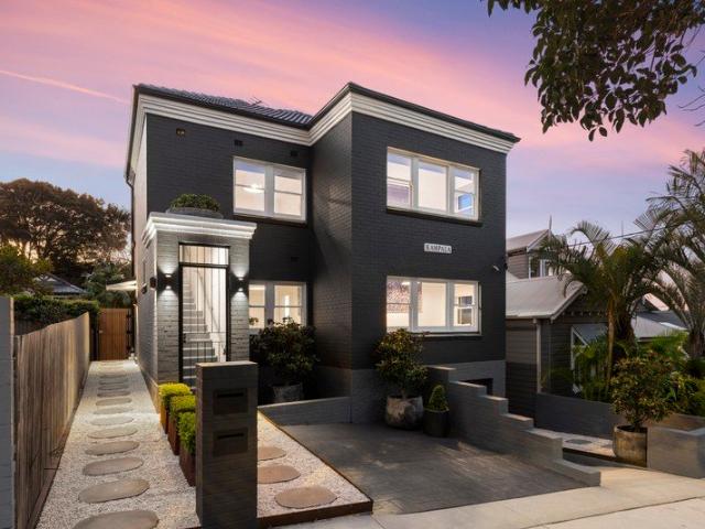 Beautifully renovated duplex with a private garden sanctuary