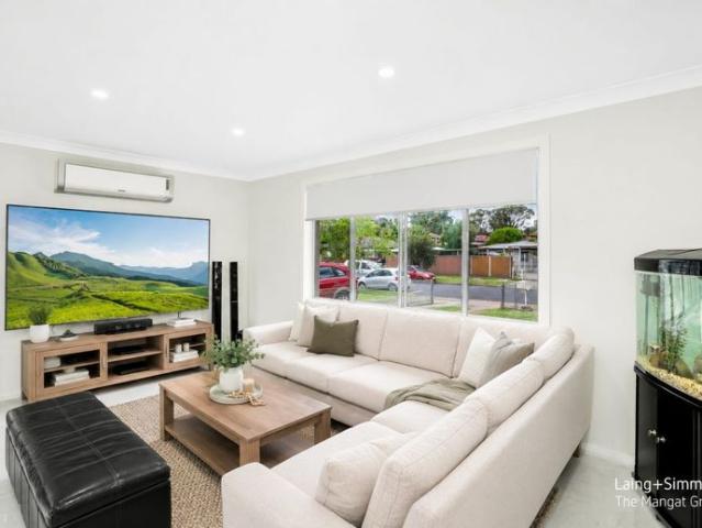 Beautifully Renovated Family Home | 1 min walk to Quakers Hill Station