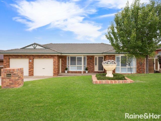 BEAUTIFULLY RENOVATED FAMILY HOME