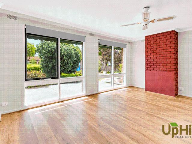 Beautifully Renovated Family Home in Central Cranbourne