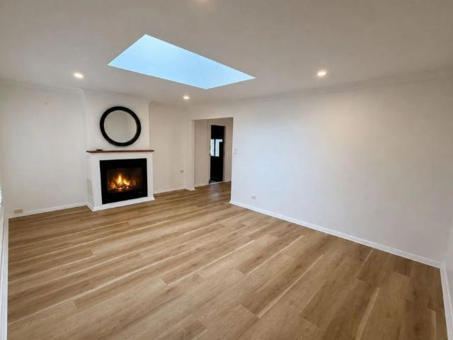 Beautifully Renovated Family Home in a Peaceful Mountain Setting!