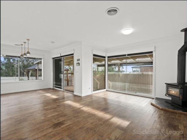 Beautifully Renovated Family Home in a Prime Portarlington Location
