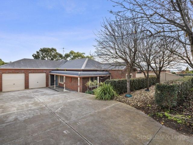 Beautifully Renovated Family Home in a Prime Portarlington Location
