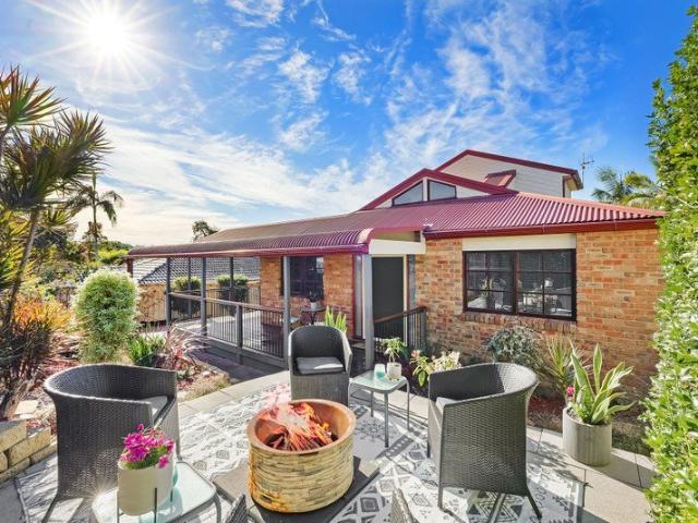 Beautifully Renovated Family Home in Peaceful Glenning Valley Setting