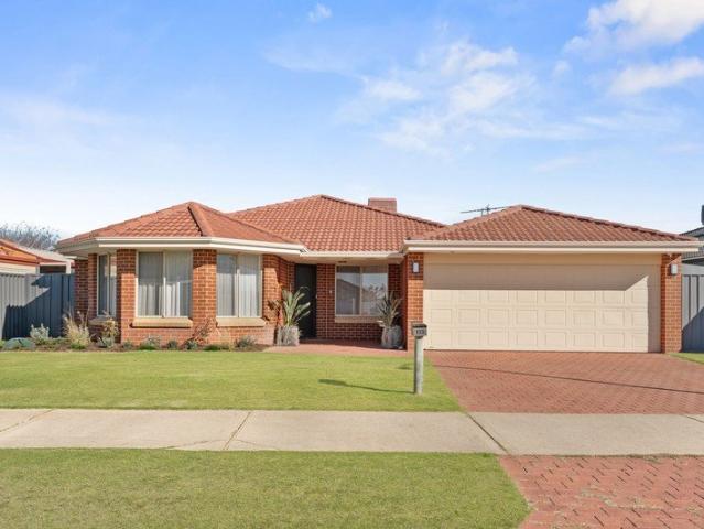 BEAUTIFULLY RENOVATED FAMILY HOME, JUST MOVE IN AND ENJOY!