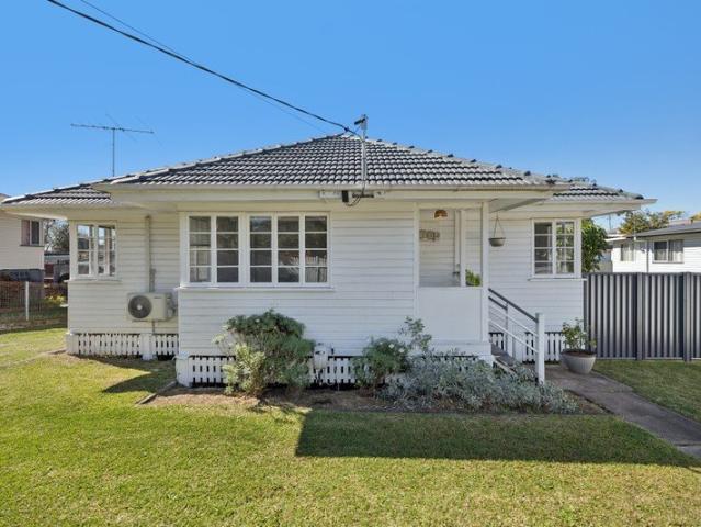 Beautifully Renovated Family Home on 607m² with Endless Potential