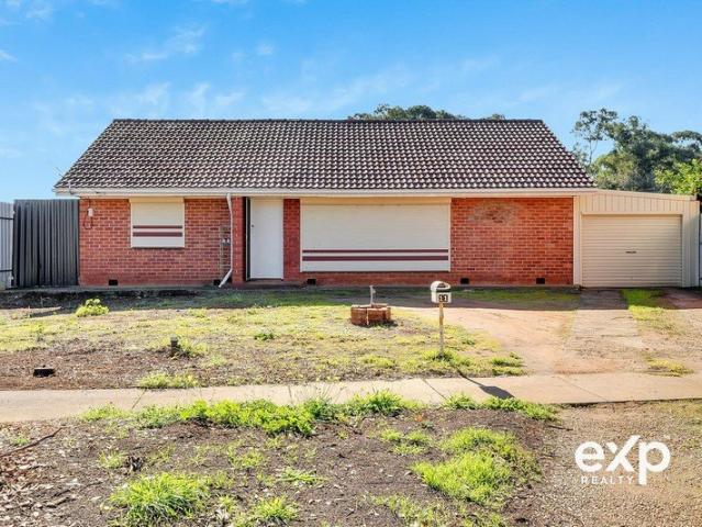 Beautifully Renovated Family Home on a Spacious 733sqm Allotment