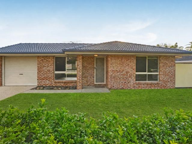 Beautifully Renovated Family Home with a Premium Kitchen & Side Access!