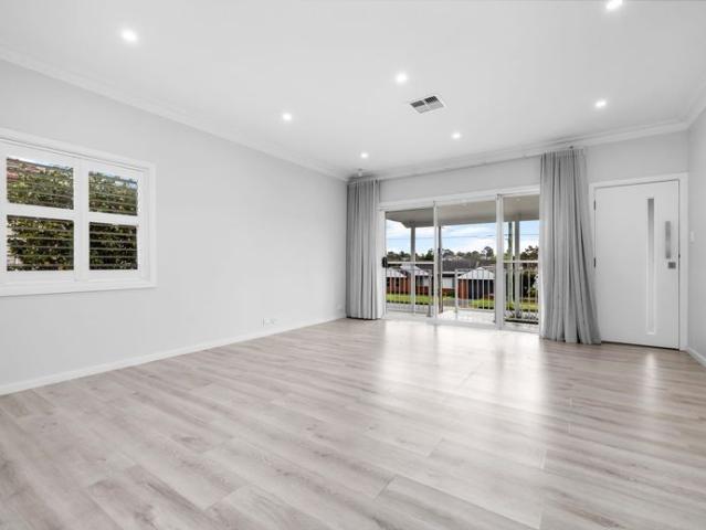 Beautifully renovated family home with additional space for home office or retreat