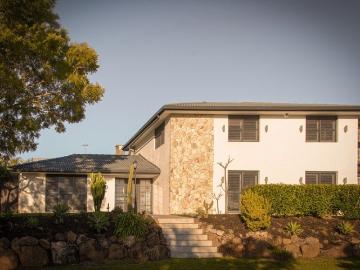 Beautifully Renovated Family Home with Exceptional Outdoor Living & Designer Touches