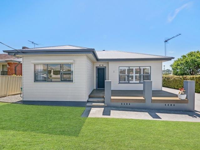 Beautifully Renovated Family Home with Exceptional Side Access & Vehicle Storage