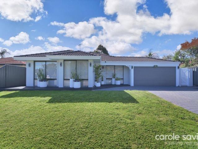 Beautifully Renovated Family Home with Good Size Living and Outdoor Entertaining in Sought After Tapping