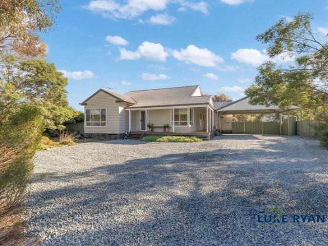 BEAUTIFULLY RENOVATED FAMILY HOME WITH MODERN COMFORT & COUNTRY CHARM