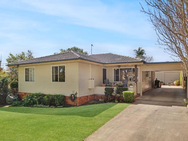 Beautifully Renovated Family Home with Pool