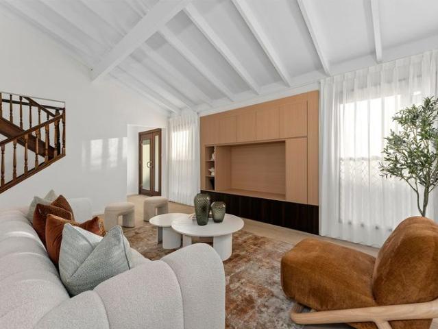 Beautifully Renovated Family Home with SOLAR PANEL SYSTEM in Prime Eight Mile Plains Location
