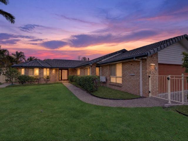 Beautifully Renovated Family Living in Sought After Monterey Keys