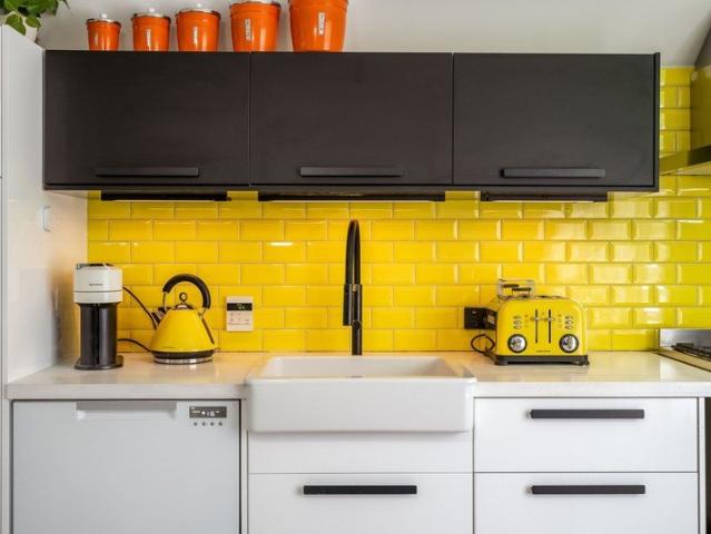 Beautifully Renovated Fully Furnished 1 Bedroom Apartment Moonah