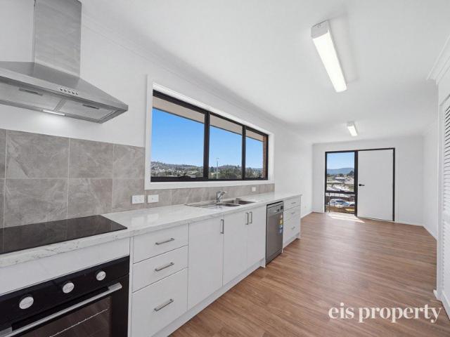 Beautifully Renovated Home With Modern Comfort And Convenience