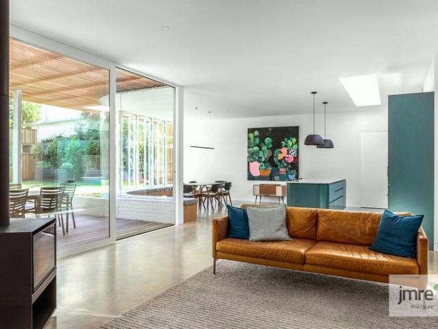 Beautifully Renovated Home with Separate Studio