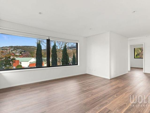 Beautifully Renovated Home in a Peaceful Cul de Sac!