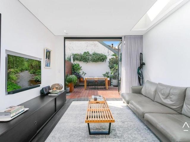 HOLDING DEPOSIT TAKEN* Beautifully Renovated Home in Alexandria's Sought After Golden Triangle