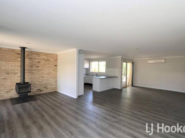 Beautifully Renovated Home in Popular Street