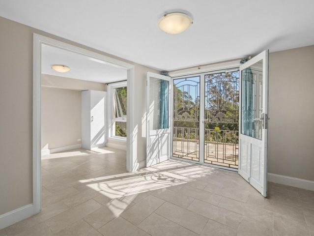 Beautifully Renovated One Bedroom Flat in Leafy Mittagong Setting Utilities Included