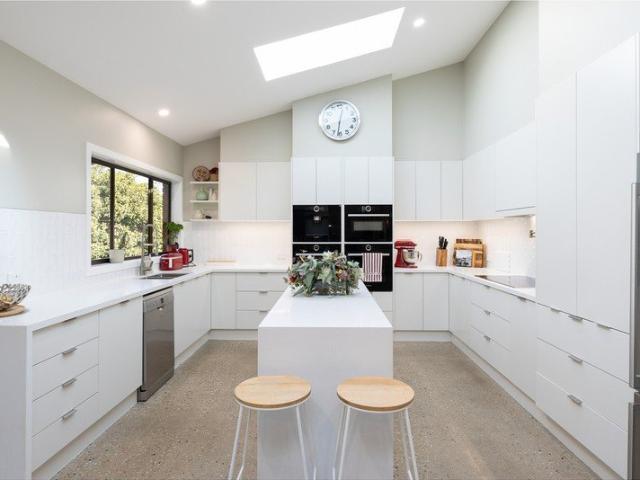 Beautifully Renovated Living in Sunwood Estate
