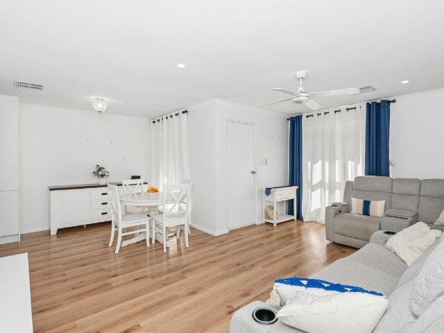 BEAUTIFULLY RENOVATED, SERIOUSLY STYLISH & READY TO IMPRESS!