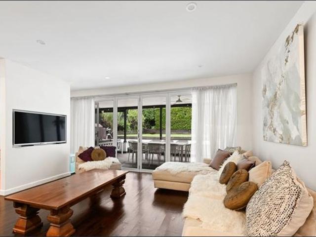 Beautifully Renovated Single Level Family Home with Separate Studio/Home Office