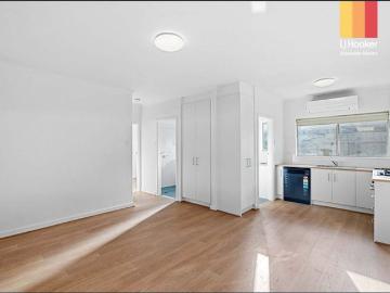 Beautifully renovated single storey unit