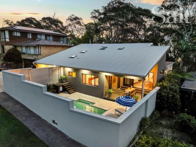 Beautifully renovated split level haven, totally private bush block
