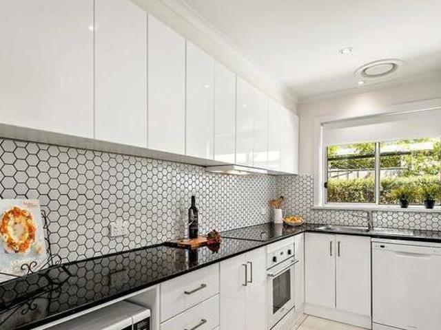 Beautifully Renovated Stylish Unit
