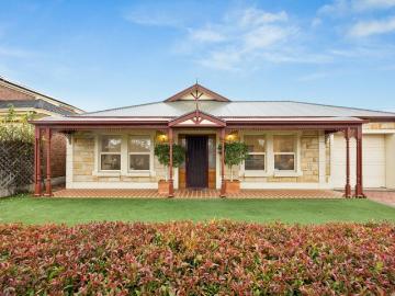 Beautifully Renovated Stone Fronted Home Just Steps from Woodland Reserve