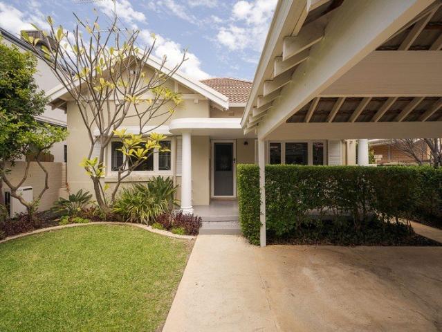Beautifully Renovated, Perfectly Cottesloe