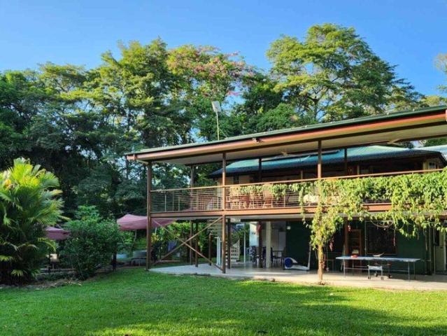 Beautifully Renovated Queenslander