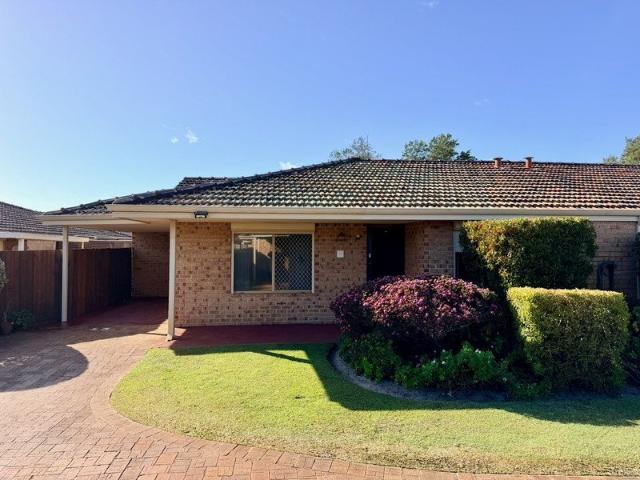 Beautifully Renovated Retirement Villa Leeming Village