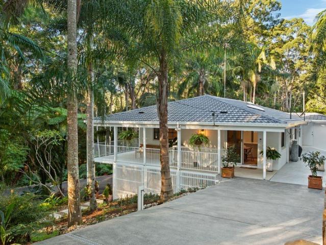 Beautifully Renovated Retreat with Dual Living Potential on 5,962sqm