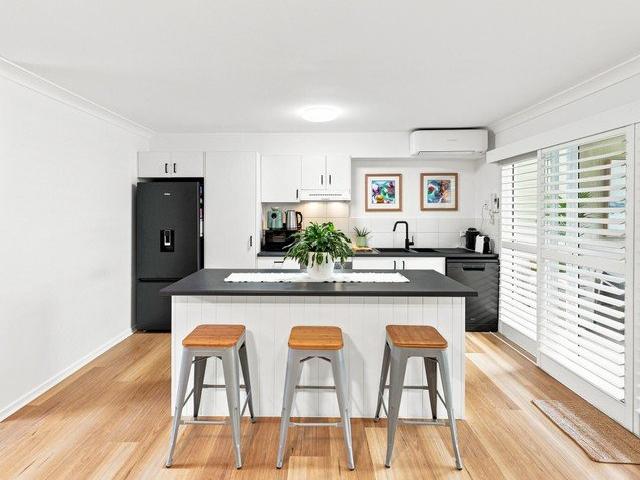 Beautifully Renovated Riverside Apartment