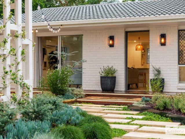 BEAUTIFULLY RENOVATED WITH EXCEPTIONAL OUTDOOR ENTERTAINING!