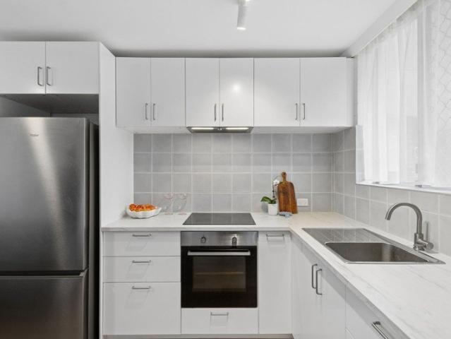 Beautifully Renovated with Leafy Views & Lake Lifestyle